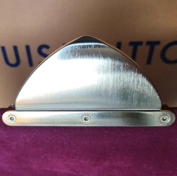 🔥SOLD🔥LOUIS VUITTON Marilyn White Multicolor Shoulder Bag - Picture 15 of 17